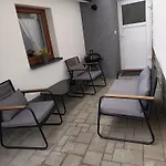 Aparthause Leona * Nezbudska Lucka