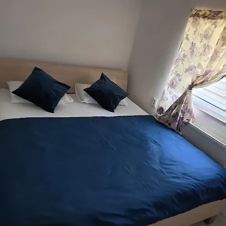 Aparthause Leona Ferienhaus *
