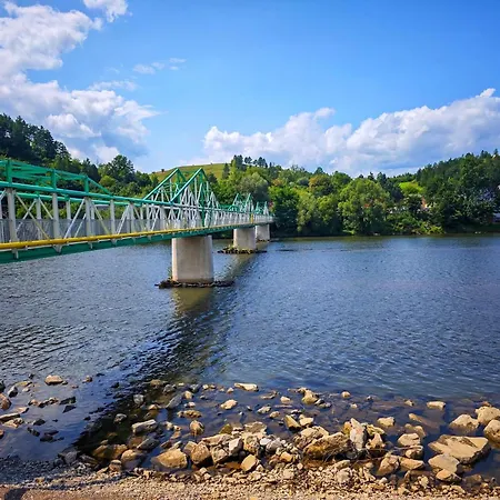 Aparthause Leona * Nezbudska Lucka