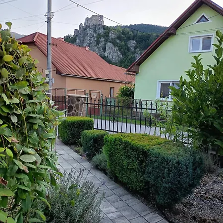 Casa de Férias Aparthause Leona *