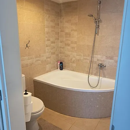 Aparthause Leona Сasa de vacaciones Nezbudska Lucka